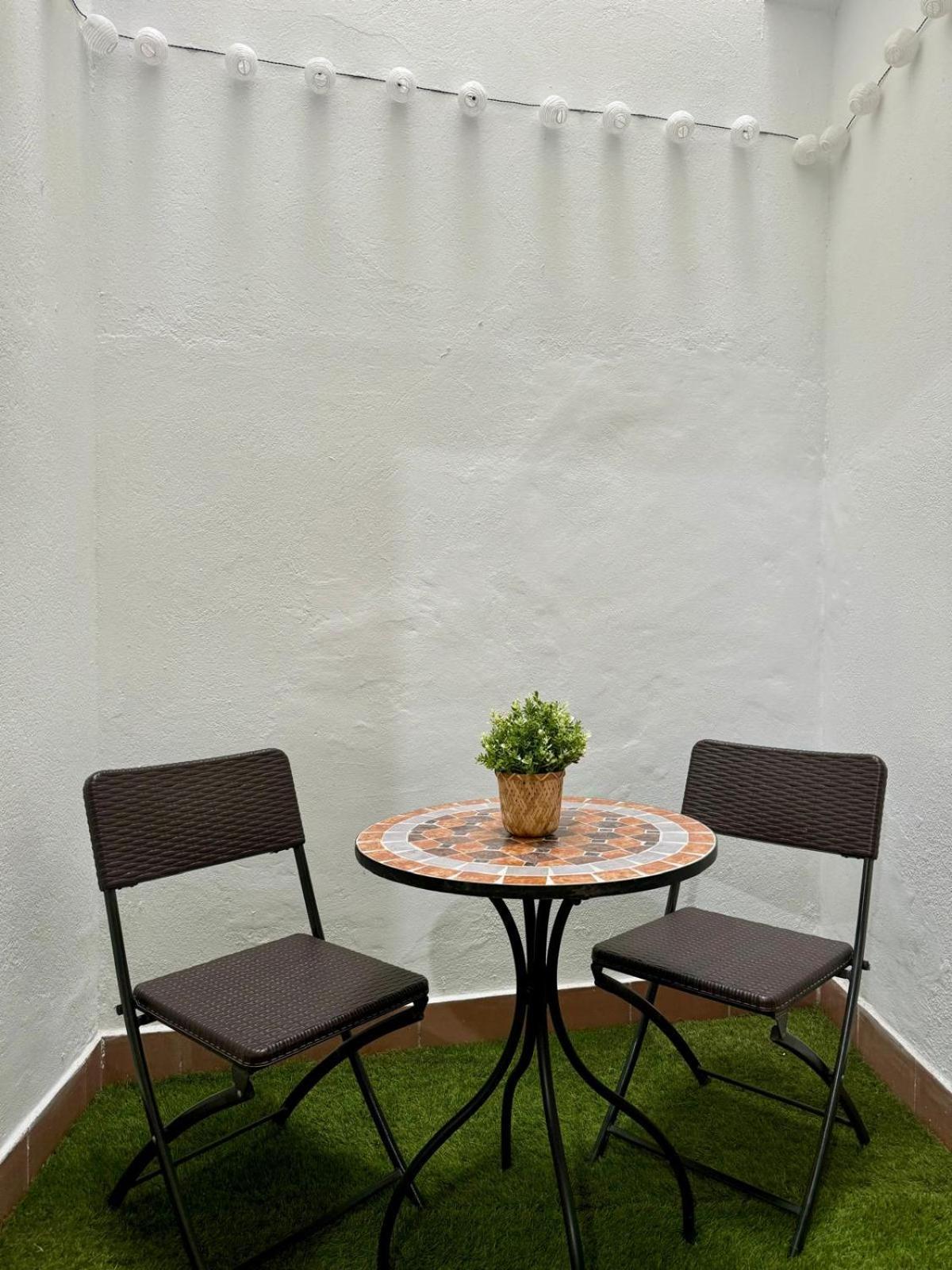 Apartamento En Lumbreras-Alameda Sevilla Bagian luar foto