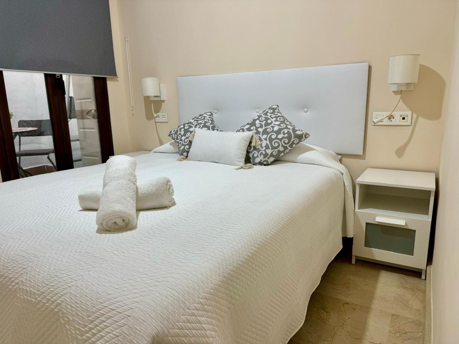 Apartamento En Lumbreras-Alameda Sevilla Bagian luar foto